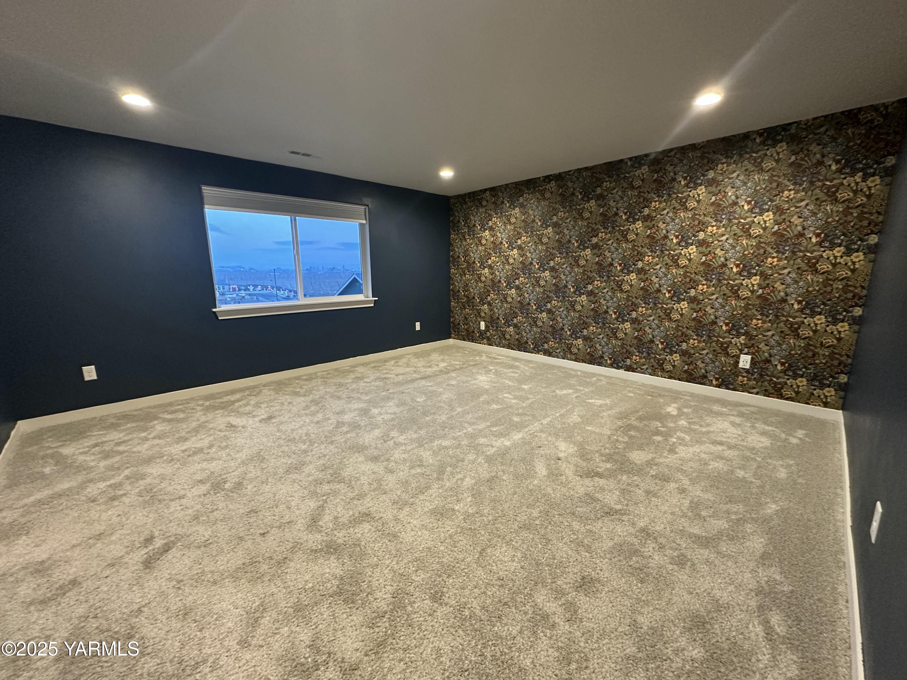 519 LaCoursiere Street Moxee, WA 98936 - Photo 23 of 28 a view of an empty room