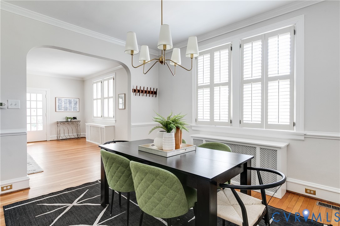 4617 Sylvan Road Richmond, VA 23225 - Photo 10 of 33 a dining room with furniture and window