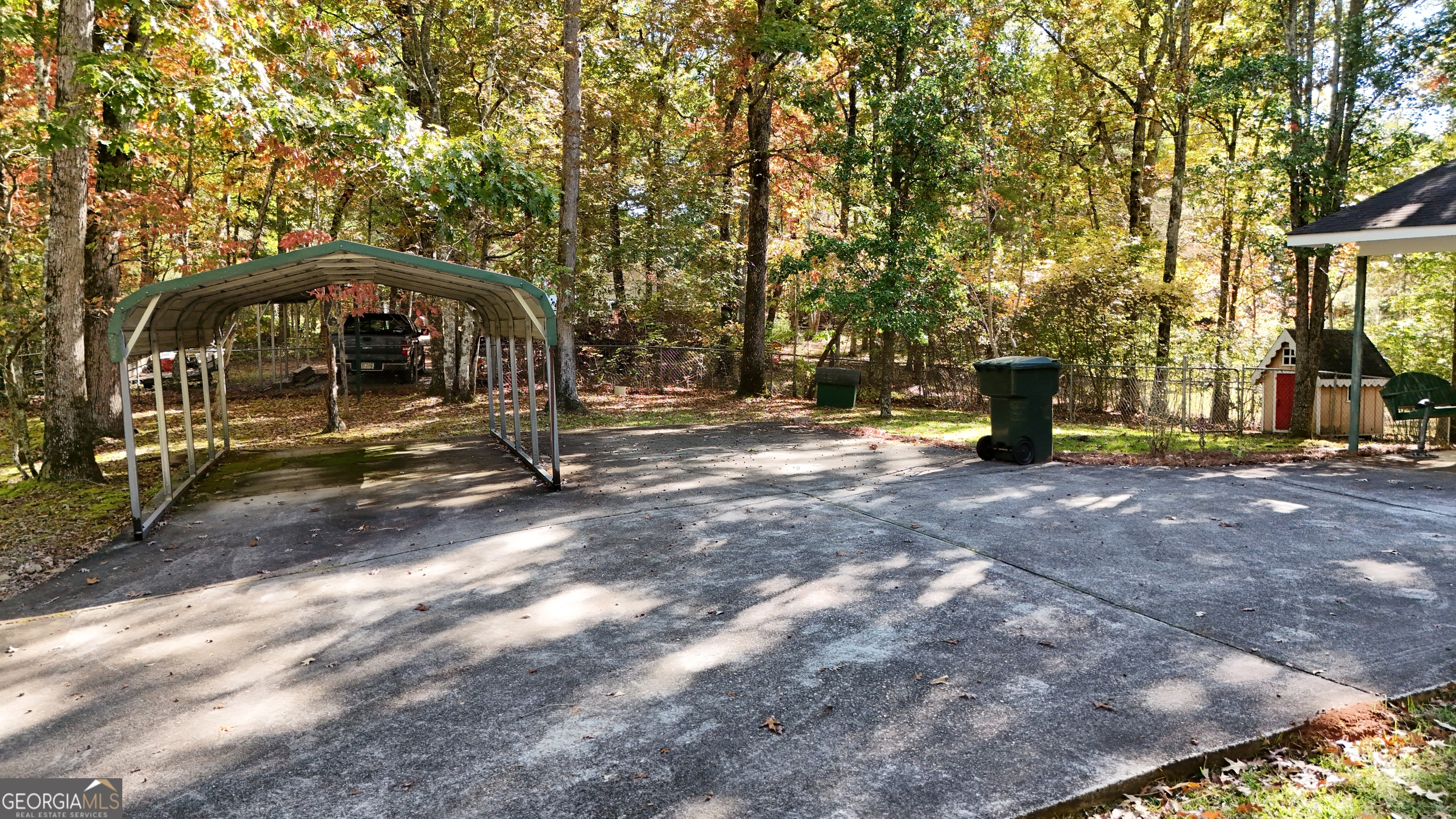 431 Paradise Valley Road Cleveland, GA 30528 - Photo 19 of 27 a view of outdoor space with trees