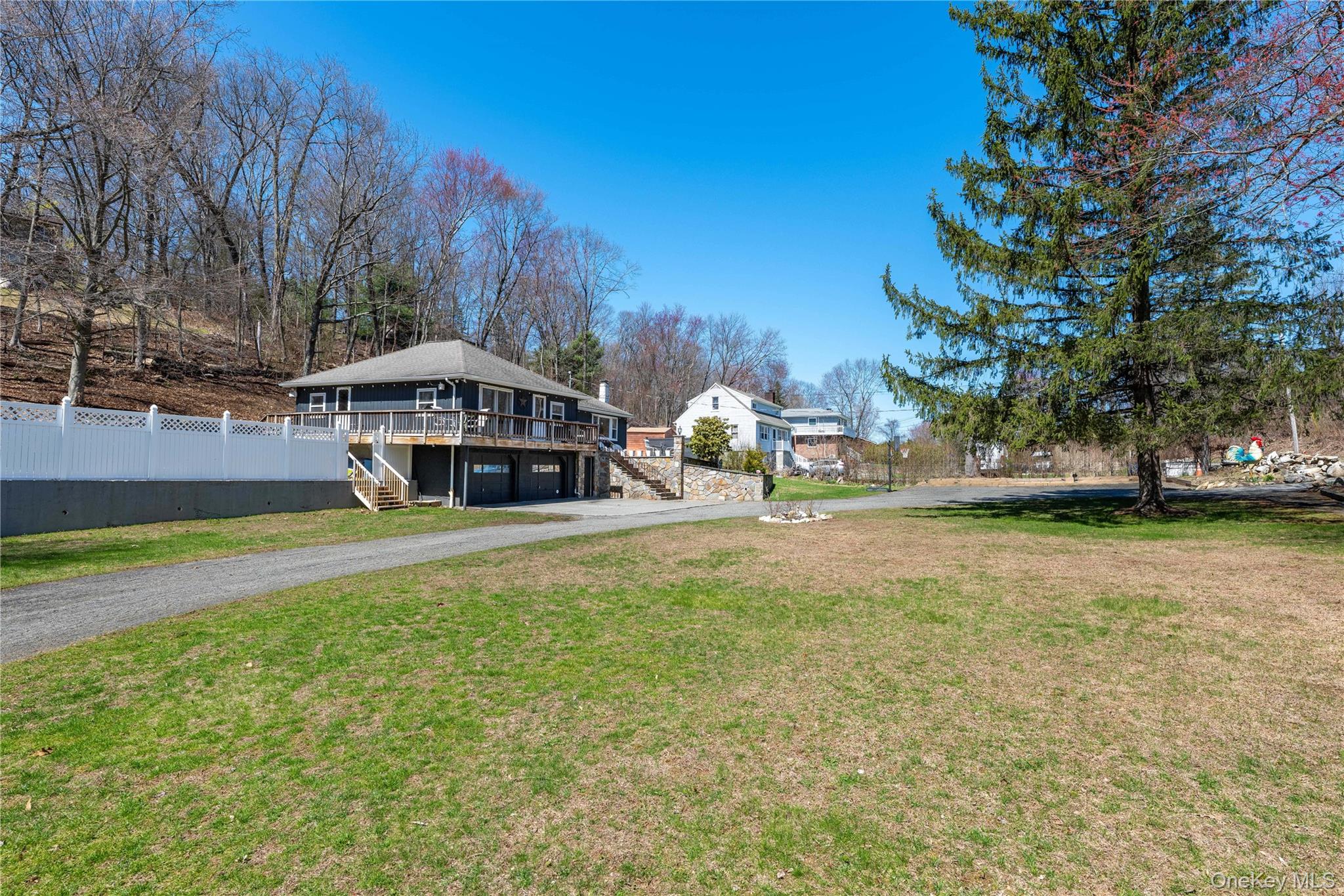 89 Baldwin Place Road Mahopac, NY 10541 - Photo 21 of 28