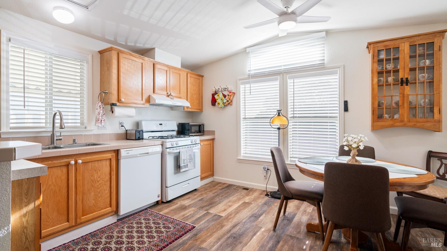 114 Redwing Drive Santa Rosa, CA 95409 - Photo 6 of 21