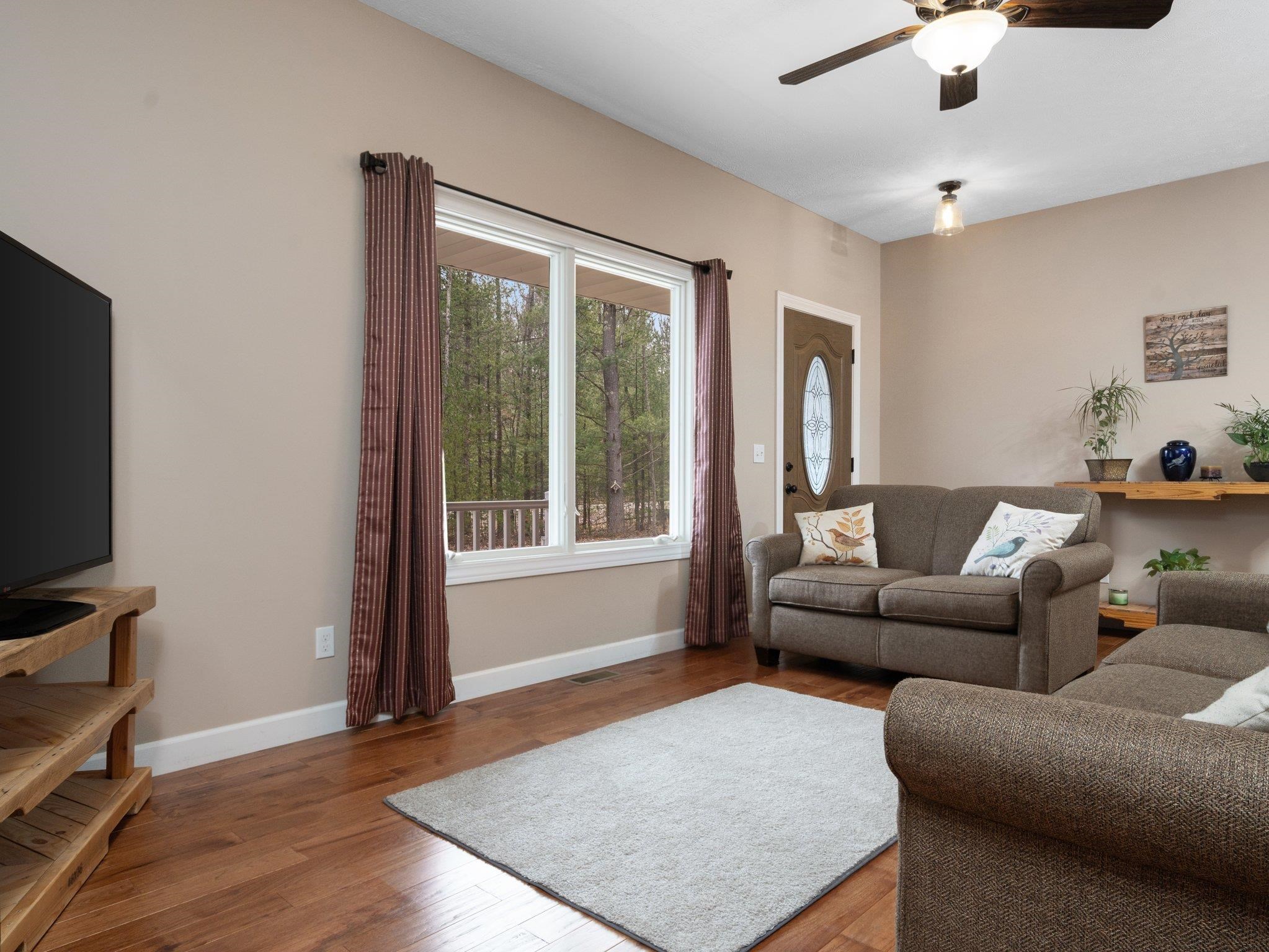 1667 Round Lake Road Interlochen, MI 49643 - Photo 4 of 40