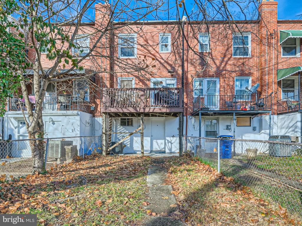 749 South Woodington Road Baltimore, MD 21229 - Photo 24 of 25 Exterior Rear