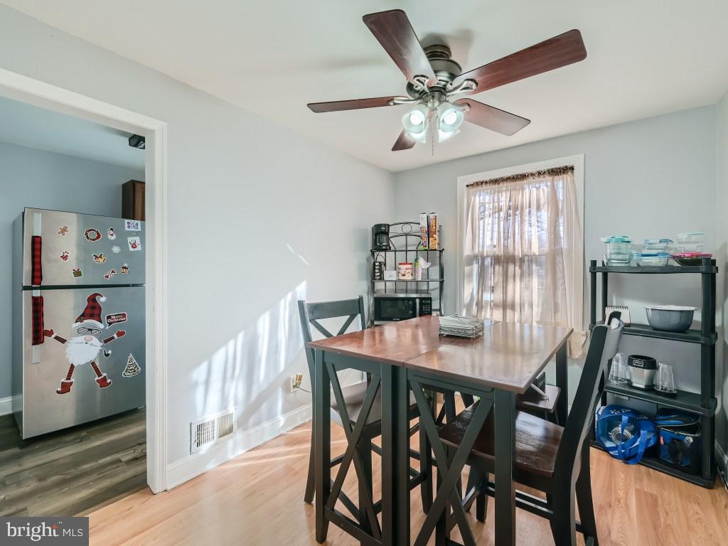 749 South Woodington Road Baltimore, MD 21229 - Photo 10 of 25 Dining Room