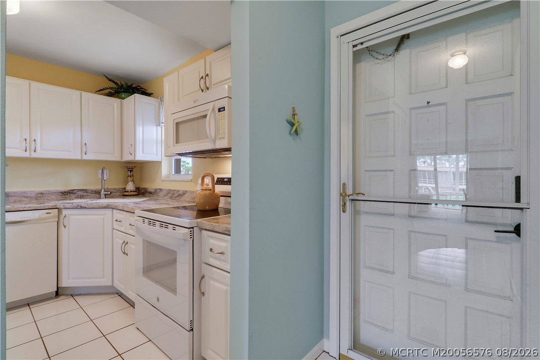 1953 Southwest Palm City Road, Unit G Stuart, FL 34994 - Photo 7 of 42 Gallery Image 7