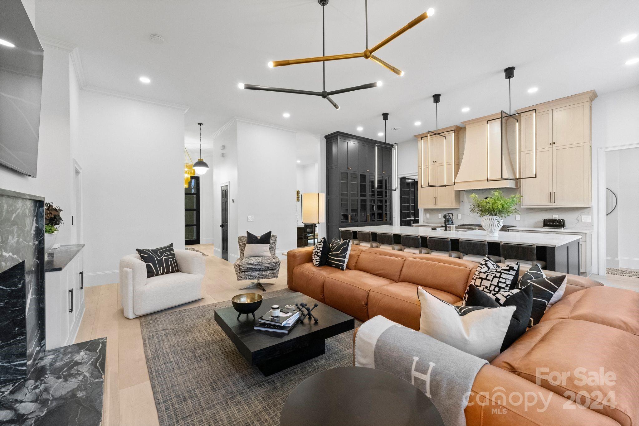 1946 Harris Road Charlotte, NC 28211 - Photo 14 of 48 Gallery Image 14
