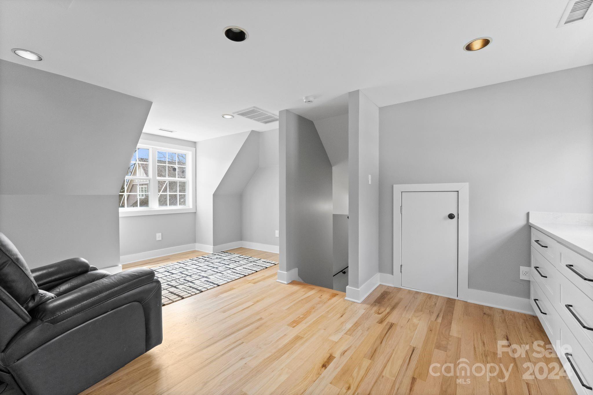 1946 Harris Road Charlotte, NC 28211 - Photo 39 of 48 Gallery Image 39