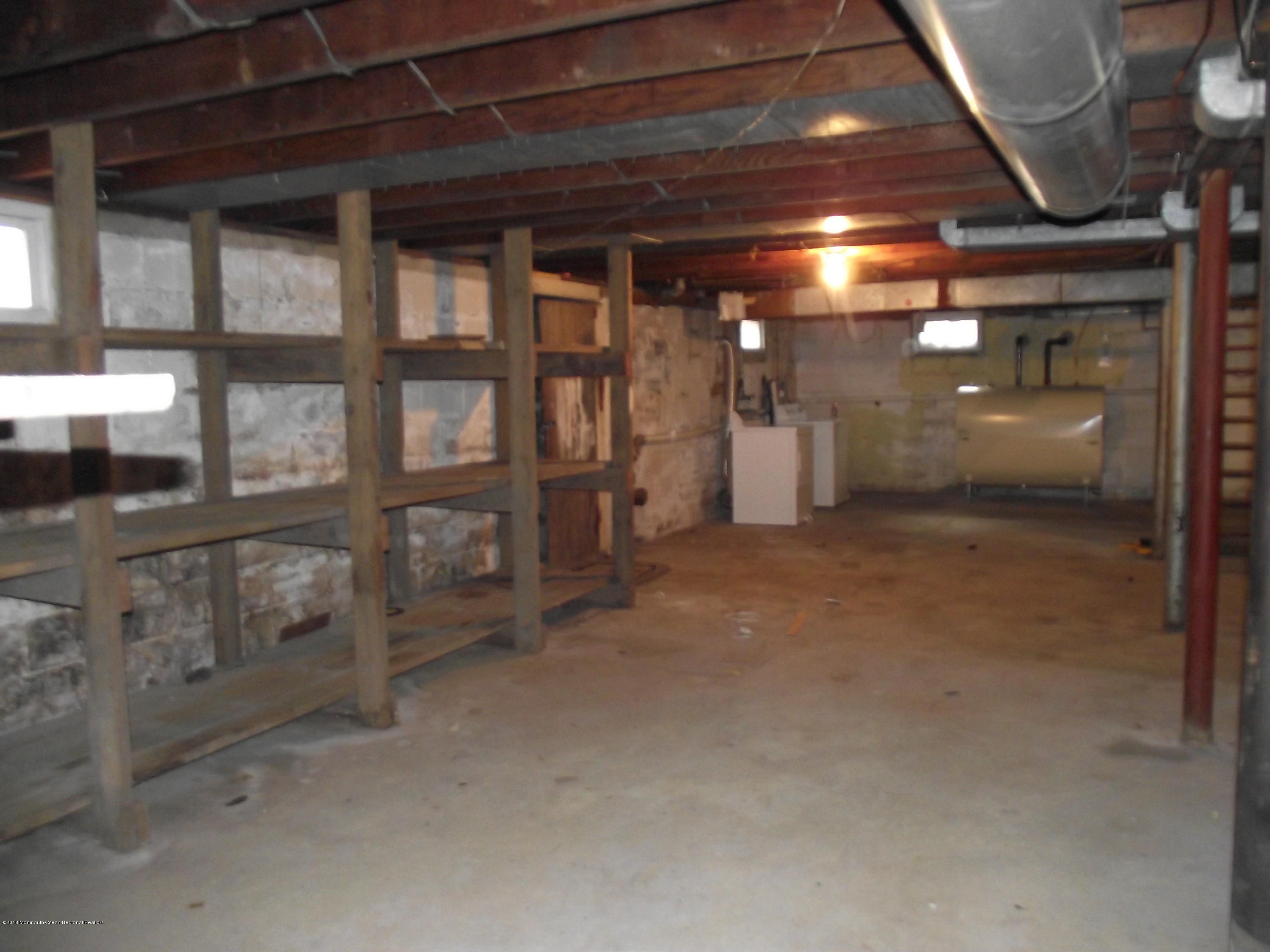 44 Dutch Lane Road Marlboro, NJ 07746 - Photo 24 of 28 DSCF2435
