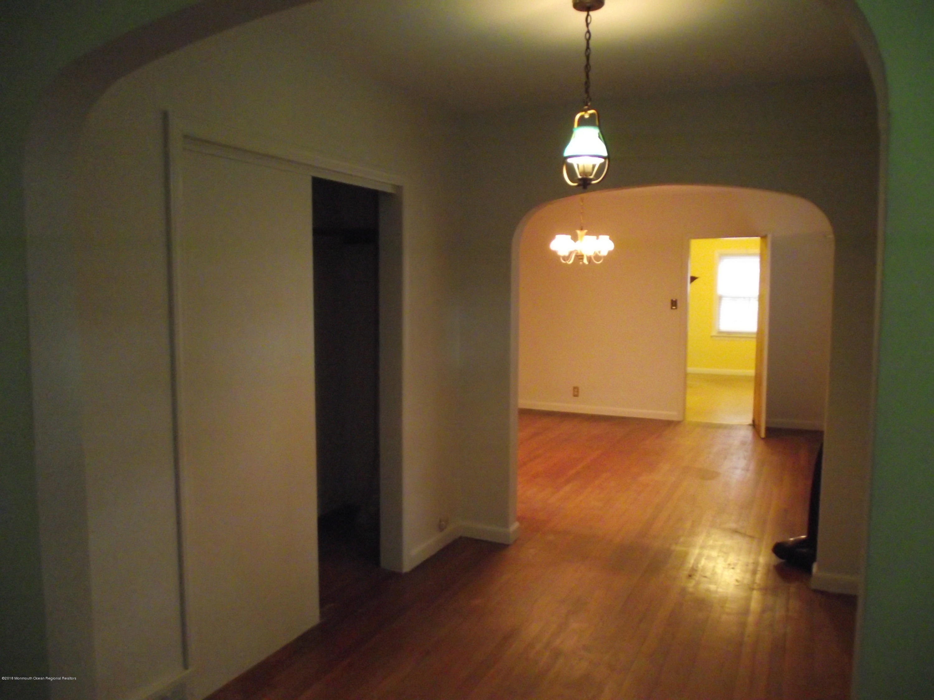 44 Dutch Lane Road Marlboro, NJ 07746 - Photo 7 of 28 DSCF2412