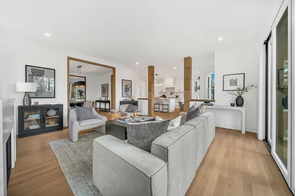 $2,695,000 | 345 Linden Street, Wellesley, MA 02481
