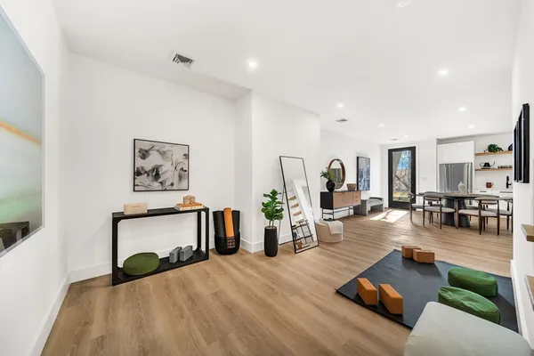 $2,695,000 | 345 Linden Street, Wellesley, MA 02481