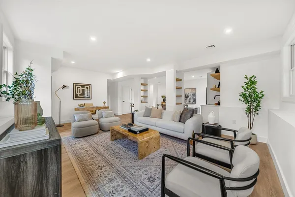 $2,695,000 | 345 Linden Street, Wellesley, MA 02481