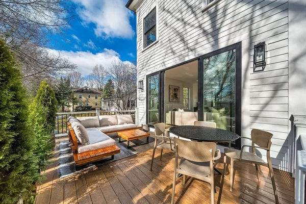 $2,695,000 | 345 Linden Street, Wellesley, MA 02481