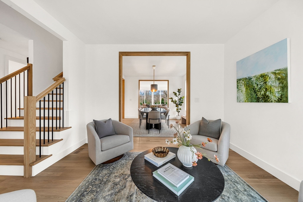 345 Linden Street Wellesley, MA 02481 - Photo 5 of 41