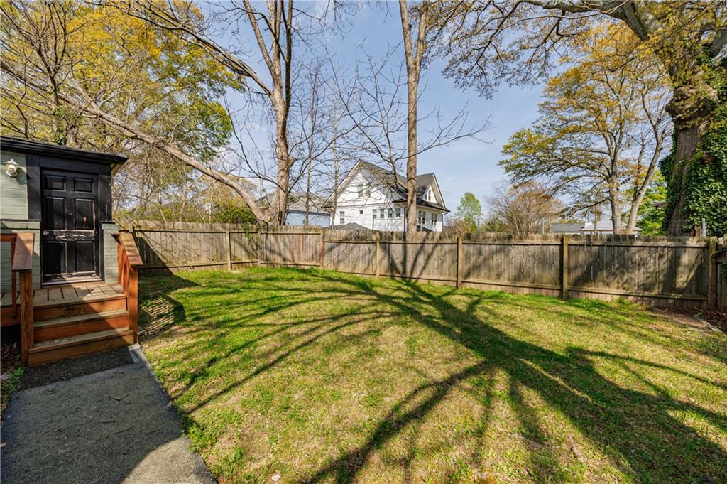 965 Mayson Turner Road Northwest Atlanta, GA 30314 - Photo 24 of 33 Gallery Image 24