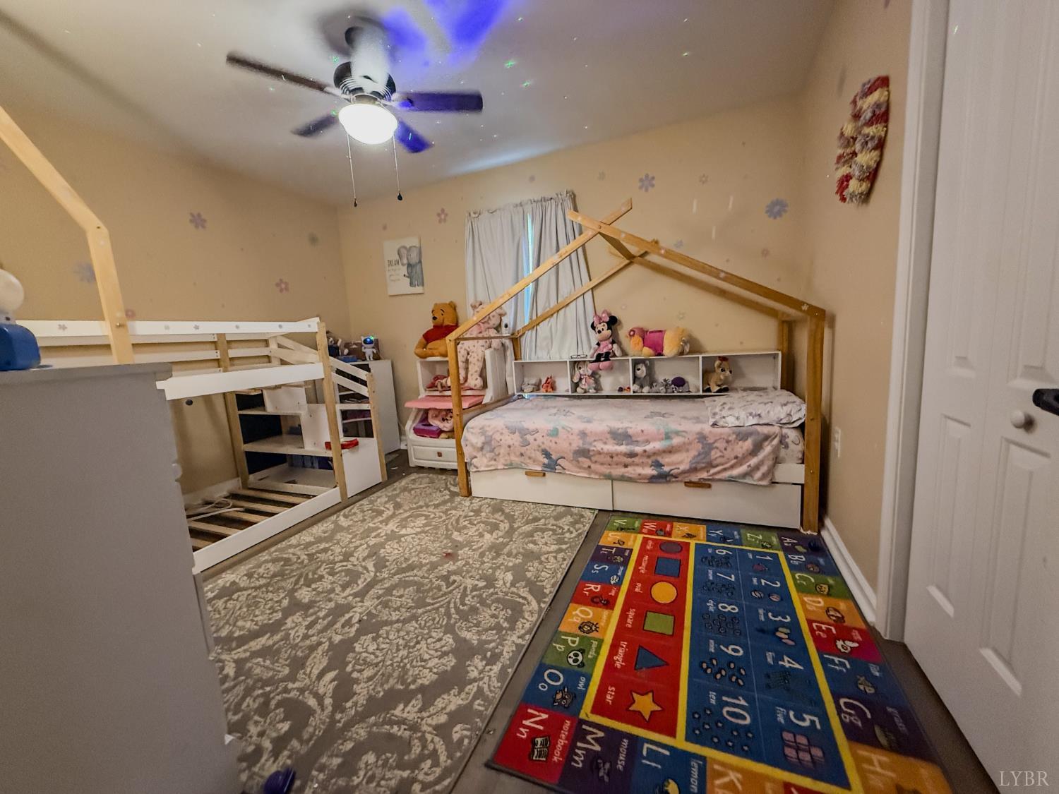 95 Midgett Farm Road Concord, VA 24538 - Photo 11 of 20 a bedroom with furniture and a baby crib