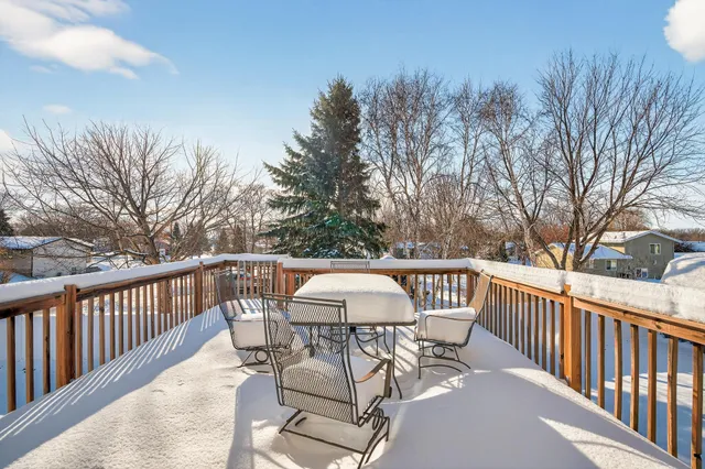 $315,000 | 5128 Martin Drive, Monticello, MN 55362