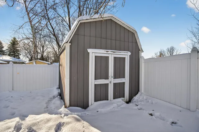 $315,000 | 5128 Martin Drive, Monticello, MN 55362
