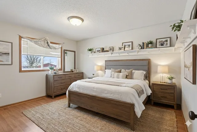 $315,000 | 5128 Martin Drive, Monticello, MN 55362