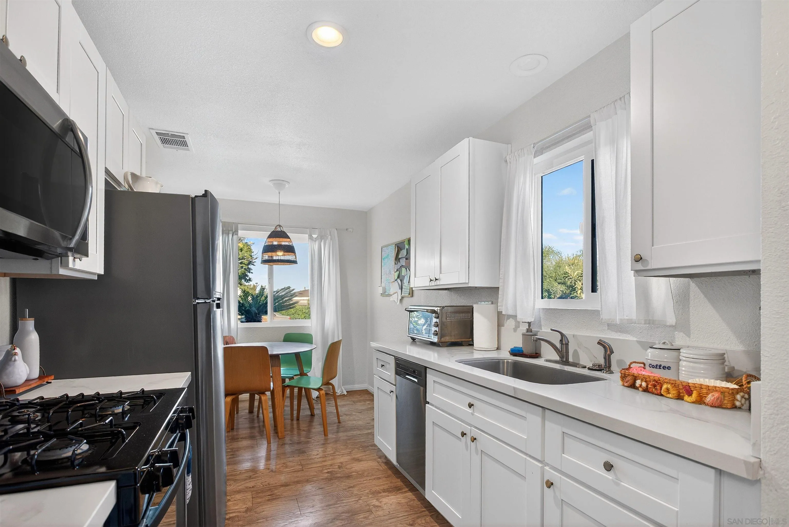 3548 De Leone Road San Marcos, CA 92069 - Photo 14 of 46 Kitchen