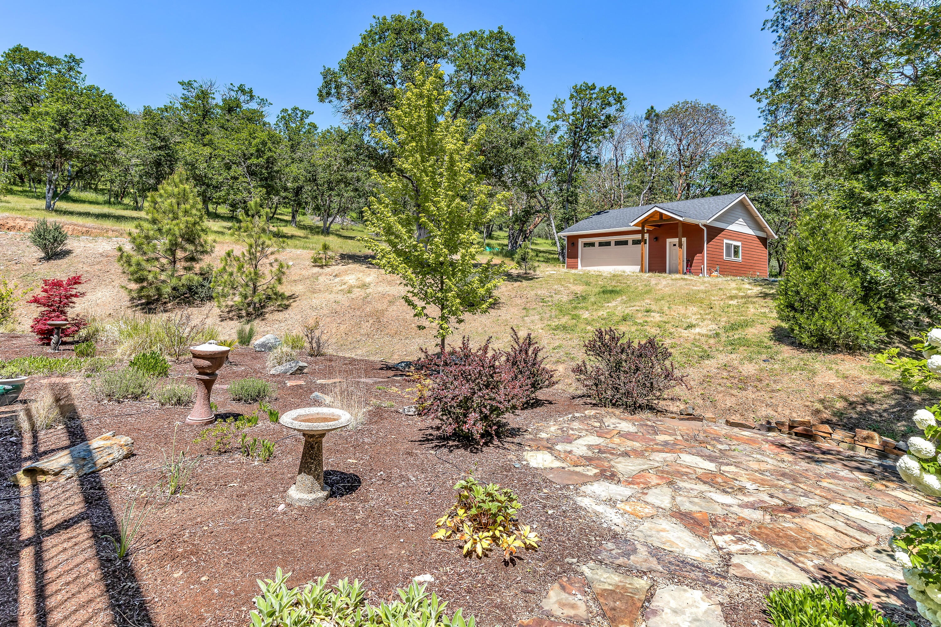 6036 Old Stage Road Central Point, OR 97502 - Photo 34 of 44 9R9A7720
