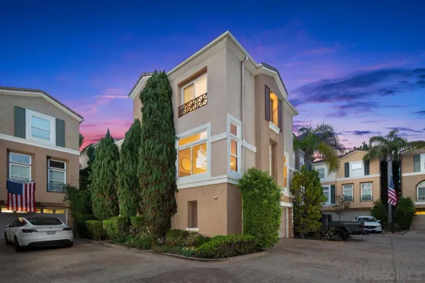 $1,200,000 | 12678 Carmel Country Road, Unit 27, San Diego, CA 92130