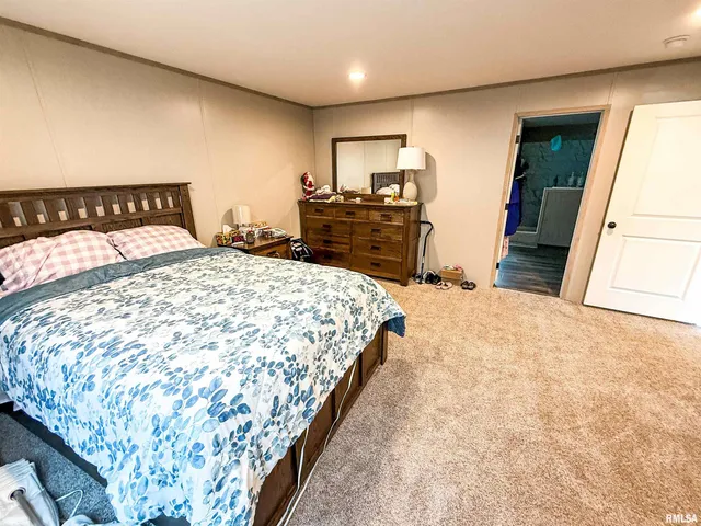 $215,000 | 119 South 6th Street Southwest, Clay City, IL 62824