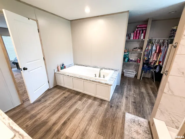 $215,000 | 119 South 6th Street Southwest, Clay City, IL 62824