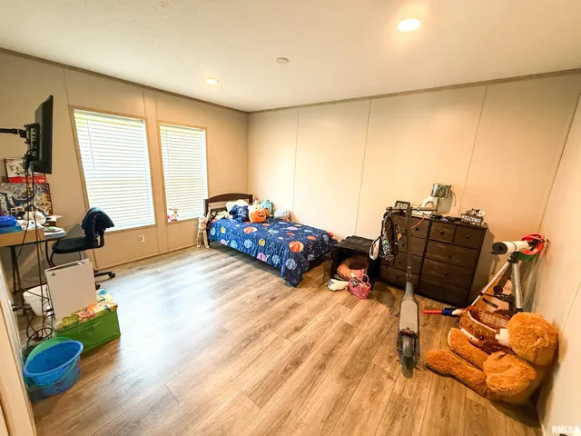 $215,000 | 119 South 6th Street Southwest, Clay City, IL 62824