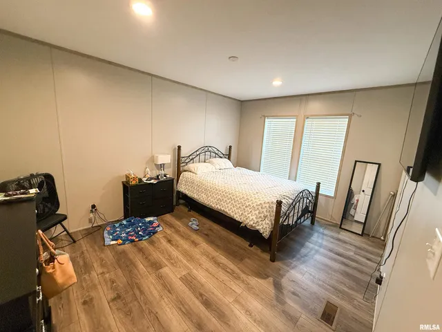 $215,000 | 119 South 6th Street Southwest, Clay City, IL 62824