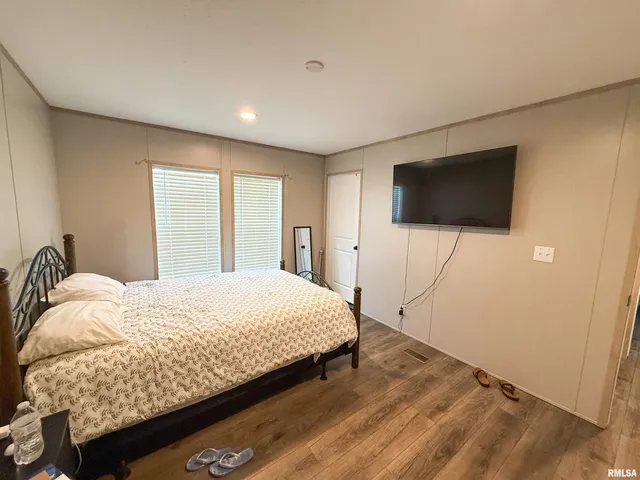 $215,000 | 119 South 6th Street Southwest, Clay City, IL 62824