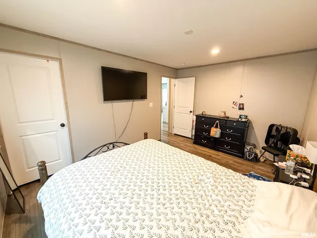 $215,000 | 119 South 6th Street Southwest, Clay City, IL 62824