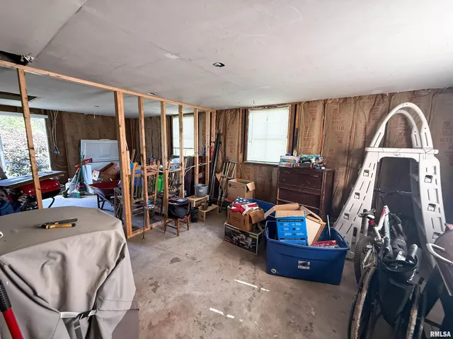 $215,000 | 119 South 6th Street Southwest, Clay City, IL 62824