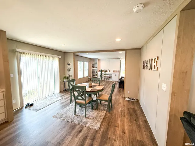 $215,000 | 119 South 6th Street Southwest, Clay City, IL 62824