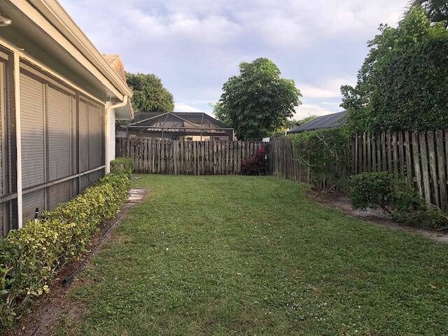 22171 Hollyhock Trail Boca Raton, FL 33433 - Photo 24 of 24 a view of a backyard
