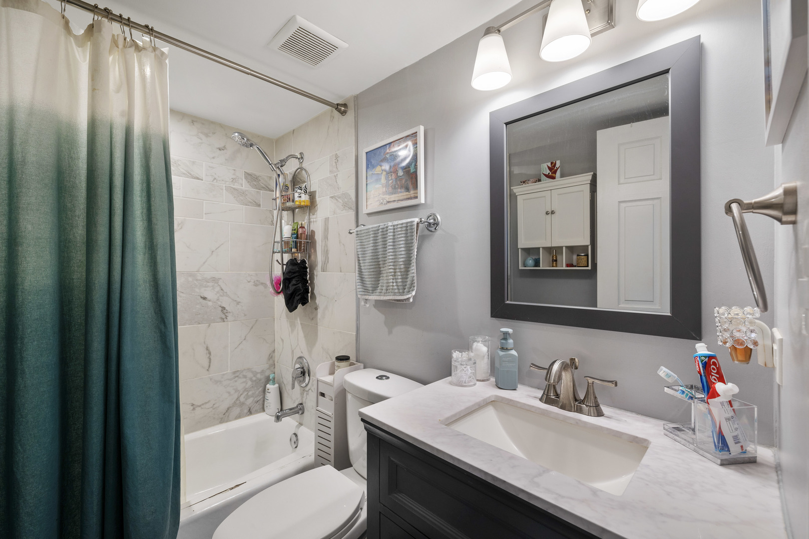 9654 Nottingham Avenue, Unit 2D Chicago Ridge, IL 60415 - Photo 9 of 10 Gallery Image 9
