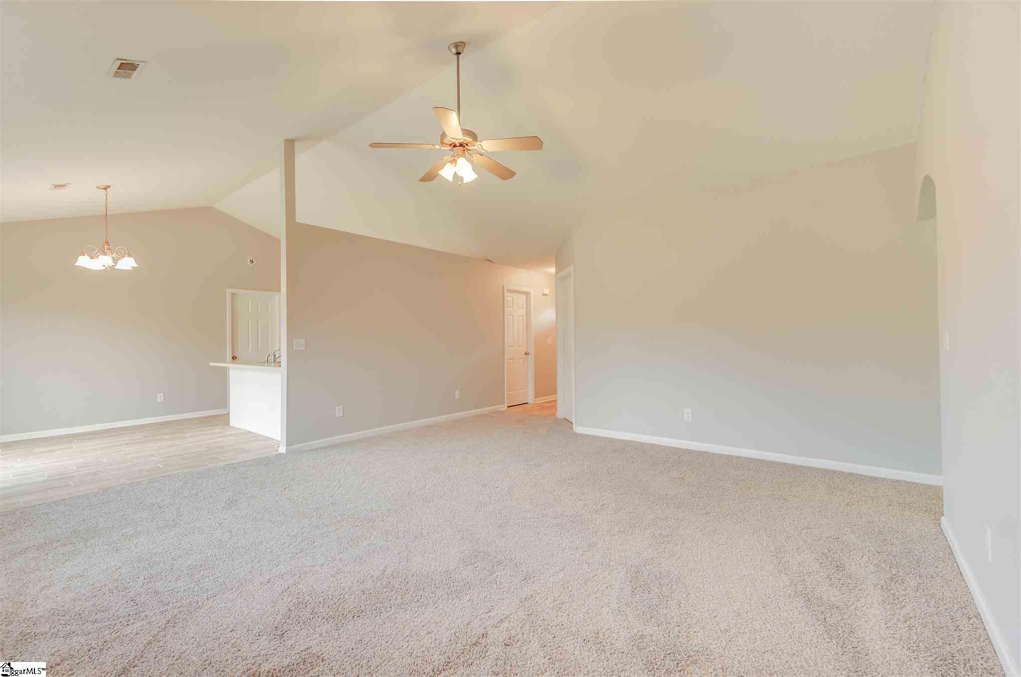 104 State Rd S-42-657 Duncan, SC 29334 - Photo 4 of 21 Gallery Image 4