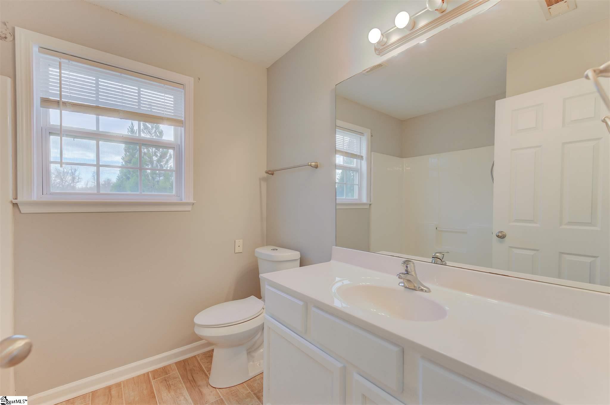104 State Rd S-42-657 Duncan, SC 29334 - Photo 7 of 21 Gallery Image 7