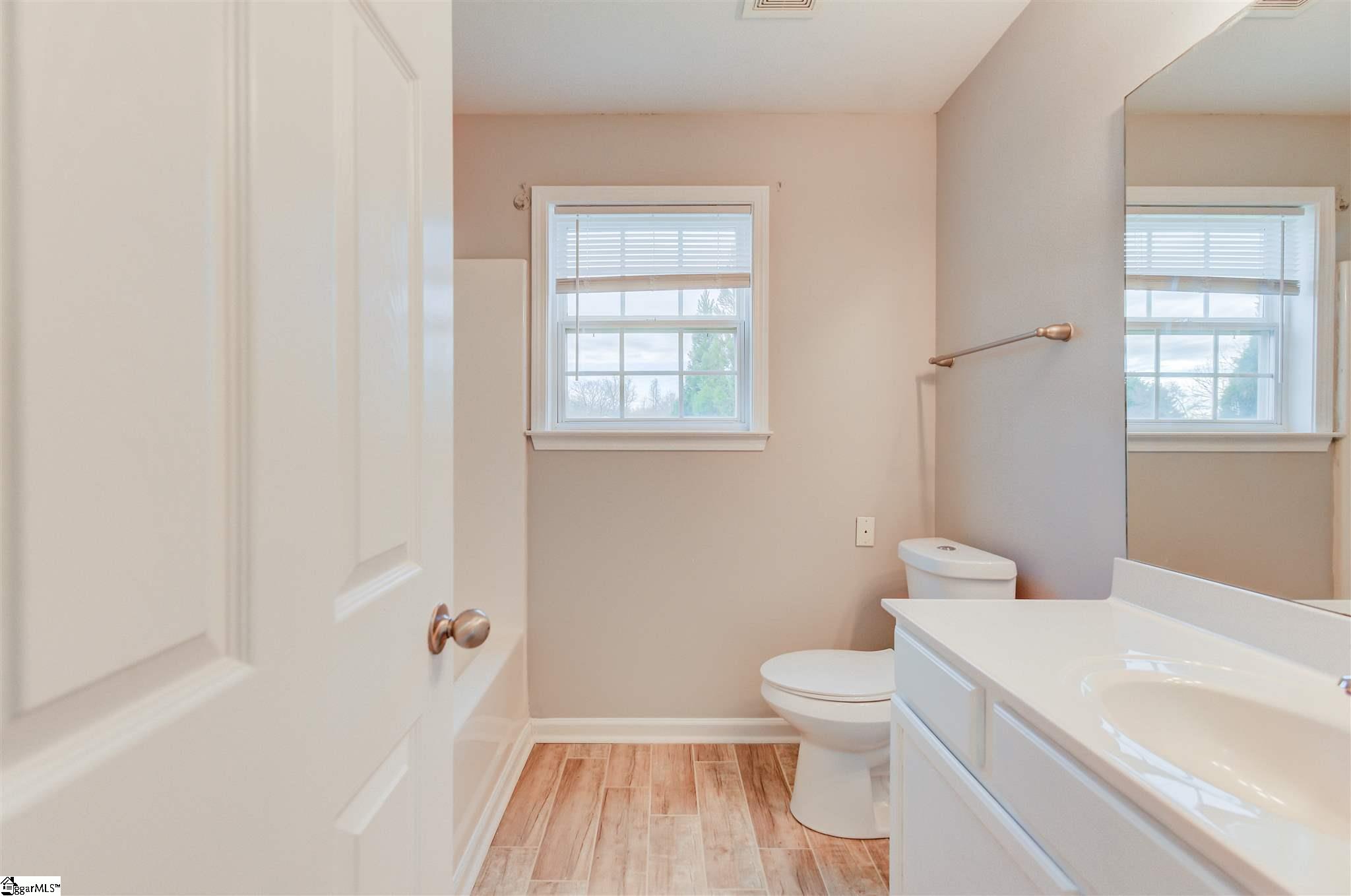 104 State Rd S-42-657 Duncan, SC 29334 - Photo 8 of 21 Gallery Image 8