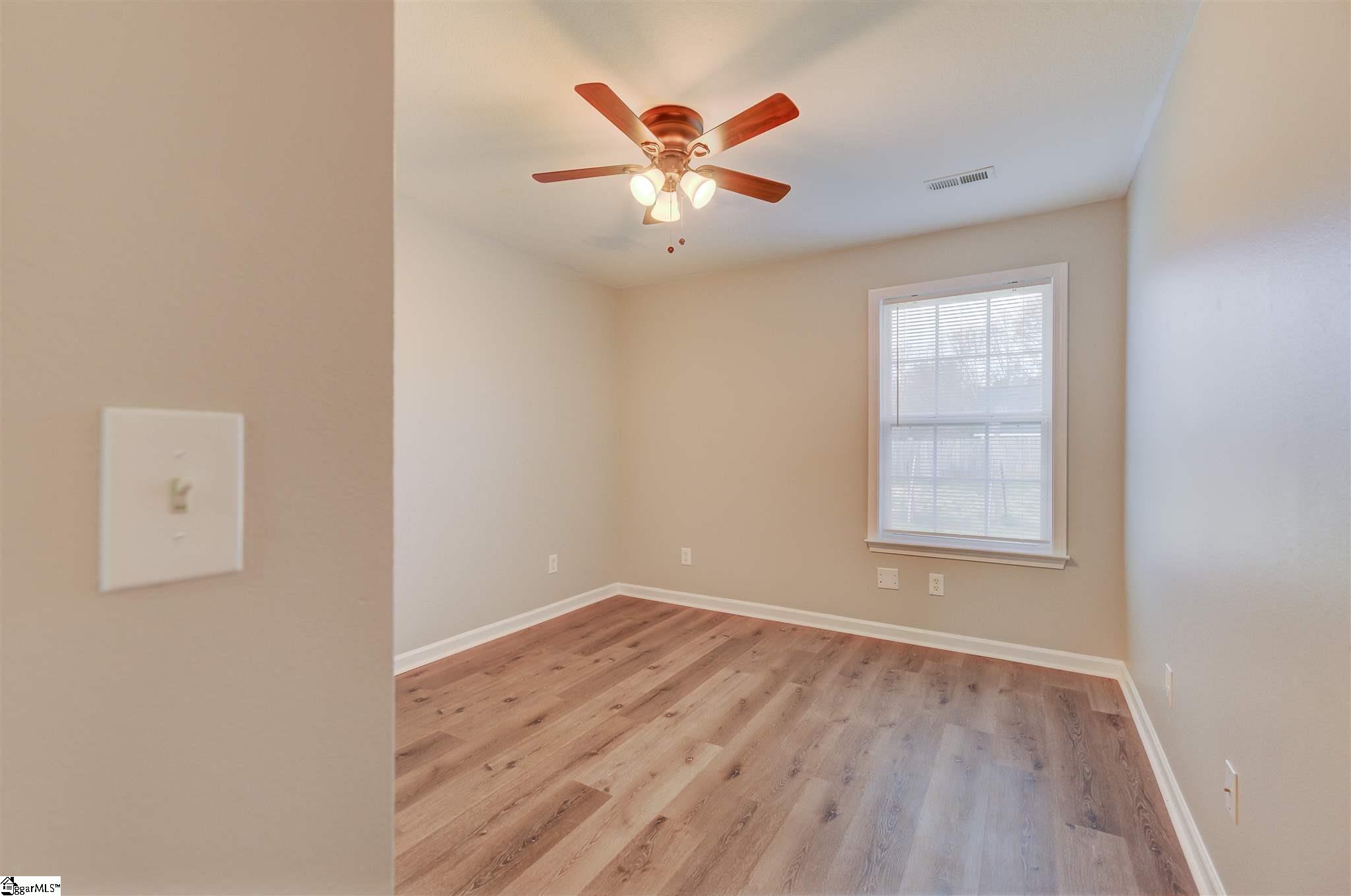 104 State Rd S-42-657 Duncan, SC 29334 - Photo 9 of 21 Gallery Image 9