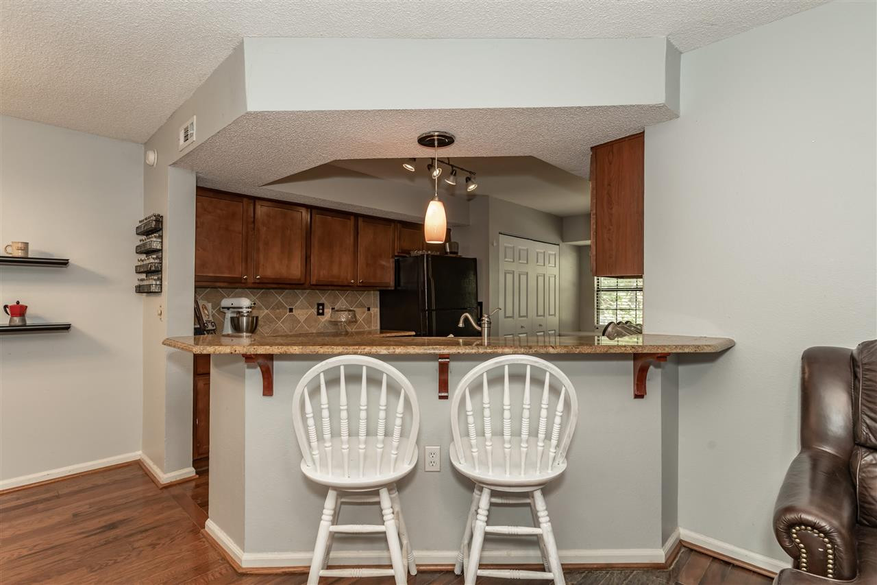 7641 Falcon Rest Circle Raleigh, NC 27615 - Photo 9 of 19 Kitchen Bar