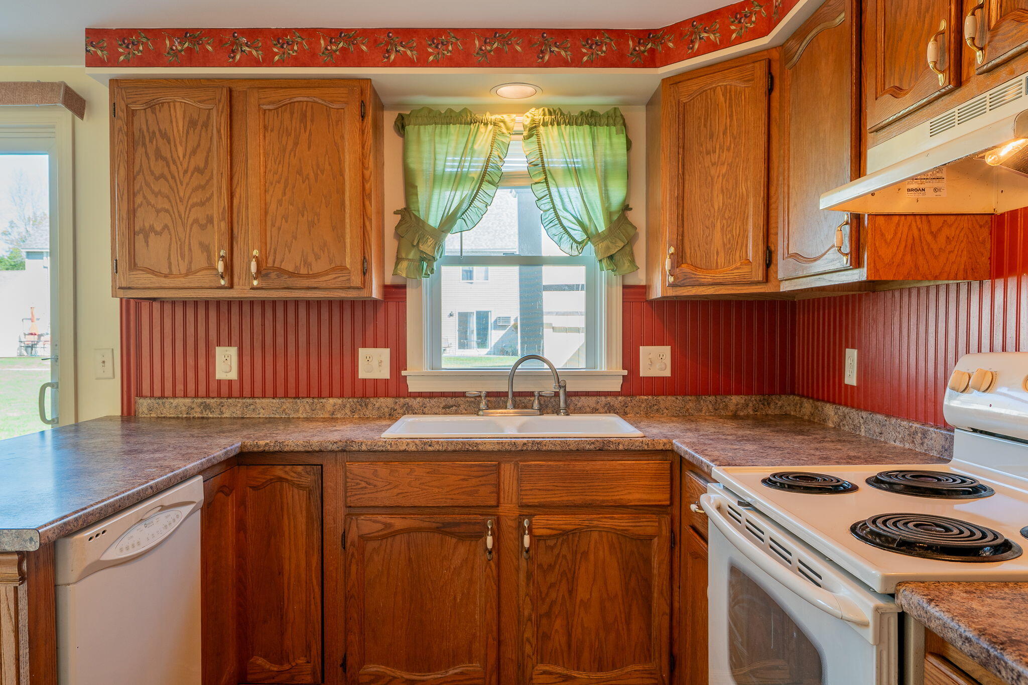 280 Longfellow Street, Unit 17 Westbrook, ME 04092 - Photo 19 of 86 24-web-or-mls-280 Longfellow St-61