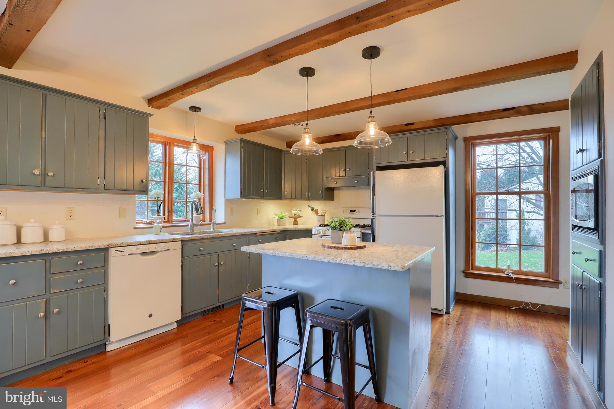 14 Bentley Lane Lititz, PA 17543 - Photo 15 of 47 Kitchen