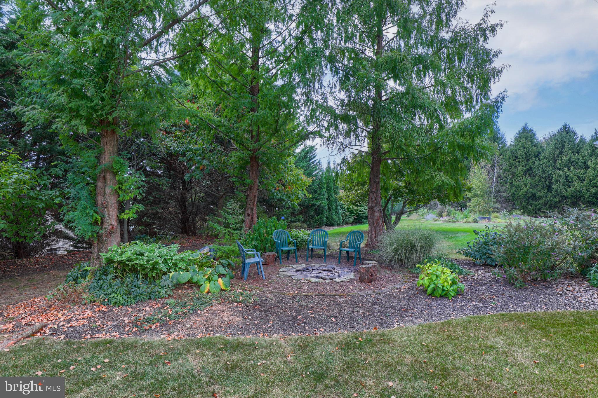 14 Bentley Lane Lititz, PA 17543 - Photo 43 of 47 Landscaping