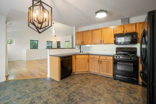 $259,000 | 609 Arbor Circle, Unit 609, Lakemoor, IL 60051