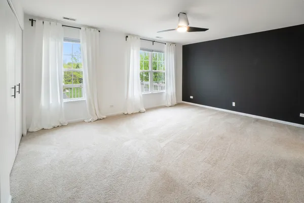 $259,000 | 609 Arbor Circle, Unit 609, Lakemoor, IL 60051