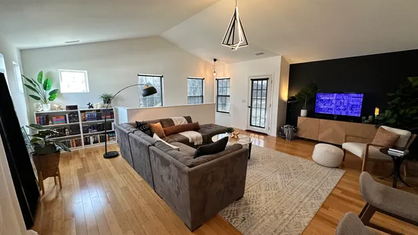 $259,000 | 609 Arbor Circle, Unit 609, Lakemoor, IL 60051