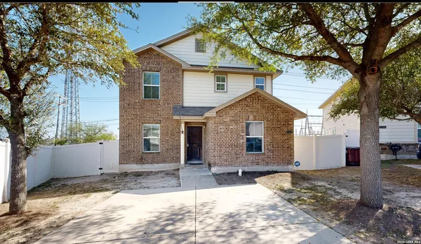 $1,995 | 11302 Frio Creek, San Antonio, TX 78245