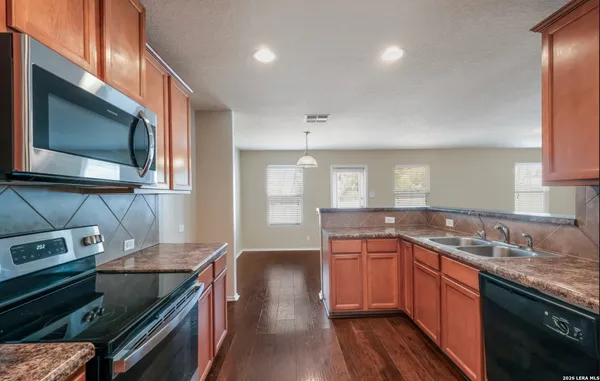 $1,995 | 11302 Frio Creek, San Antonio, TX 78245