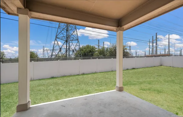 $1,995 | 11302 Frio Creek, San Antonio, TX 78245